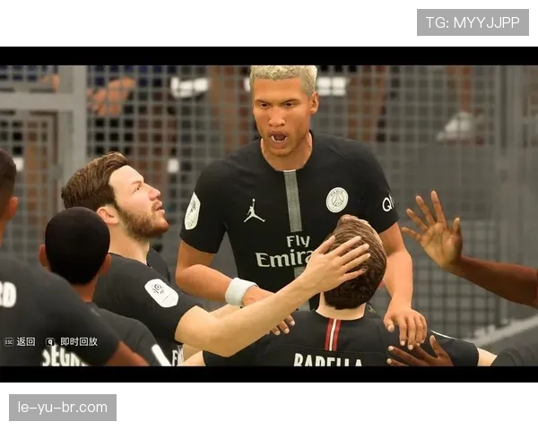 马赛战术解析：教练临场调整成制胜关键，球队逆转取胜引关注