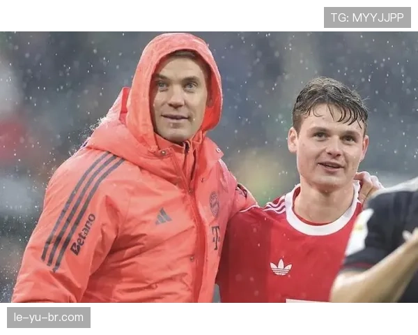 诺伊尔门线神反应再现，助力球队防守体系持续升级