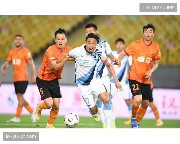 中超精彩瞬间回顾：激情对决点燃赛场，球员高光时刻闪耀全场