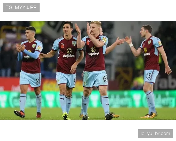 达伦·本特利重回英超赛场，迎来状态回暖助力新球队复兴