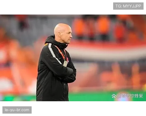 克鲁伊夫执教球队贡献分析：战术革新与青训体系影响深远