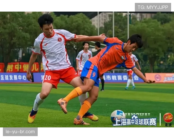 足球精彩盘点：近期赛事亮点与球员表现回顾